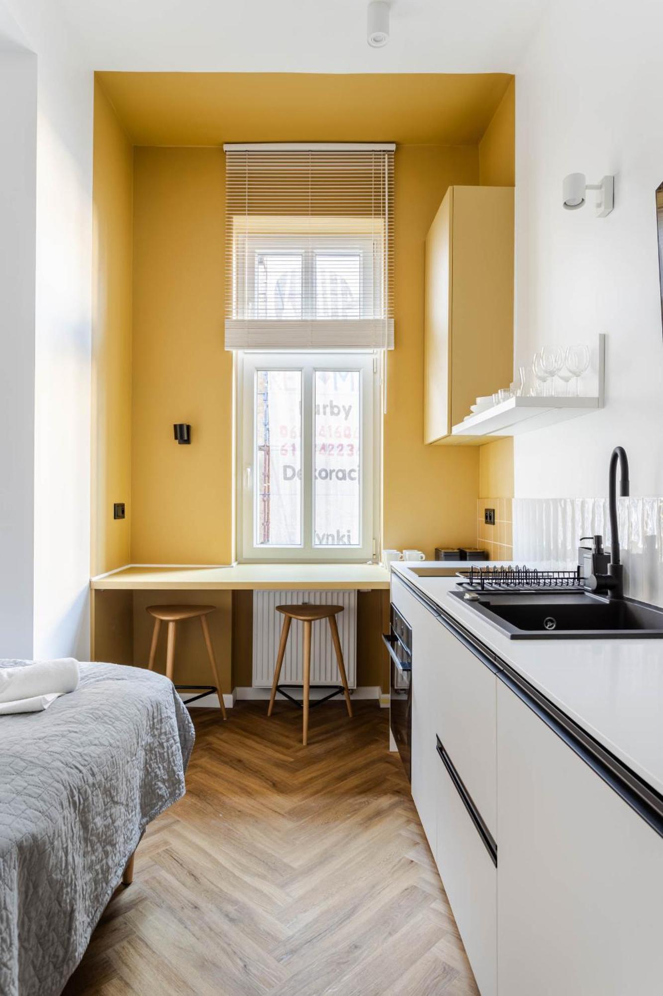 Nowoczesne I Stylowe Studia Very Berry W Poznaniu By Noclegi Renters Exterior photo
