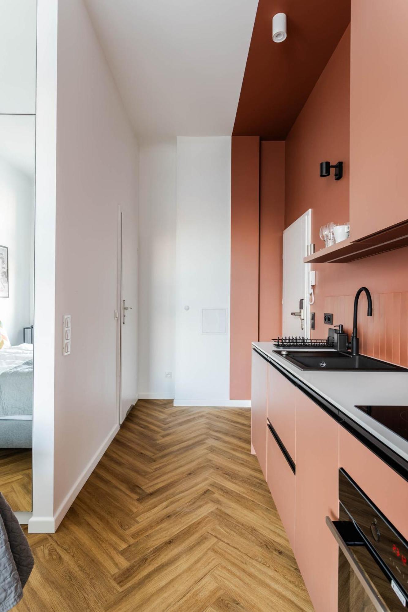 Nowoczesne I Stylowe Studia Very Berry W Poznaniu By Noclegi Renters Exterior photo